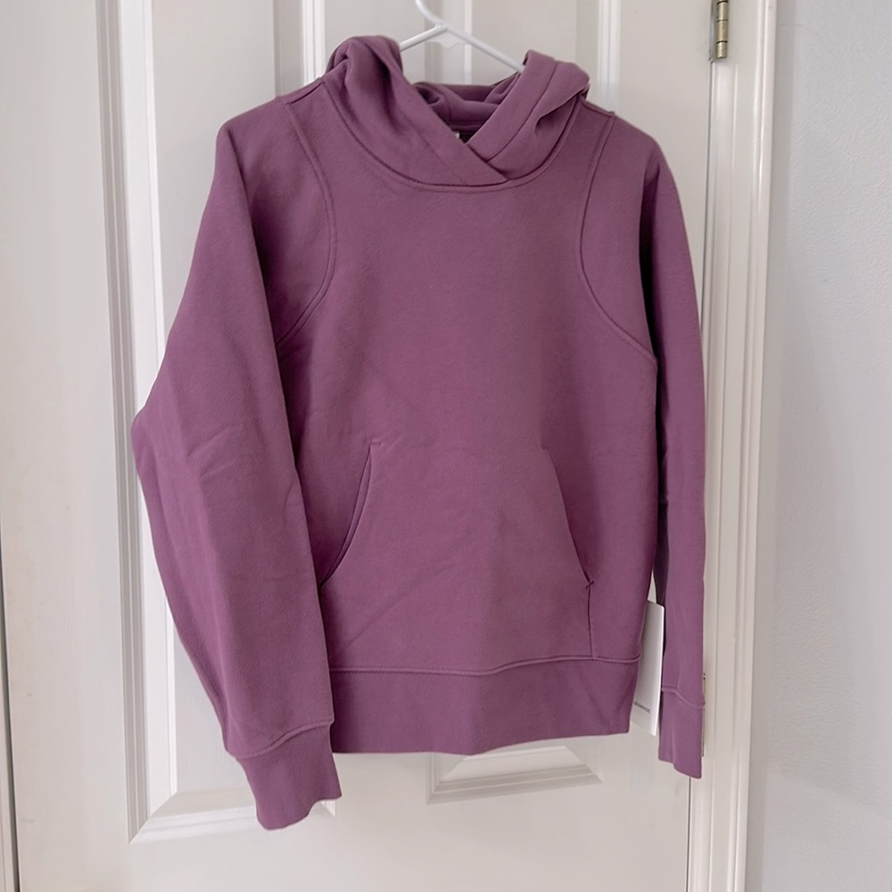 Lululemon Loungeful Hoodie - size 6